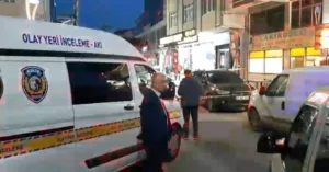 Kocaeli’nin Körfez ilçesinde yol verme ve park meselesi yüzünden çıkan