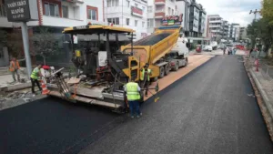 Kocaeli Büyükşehir Belediye Başkanı Tahir Büyükakın, Yahya Kaptan Mahallesi Şehit