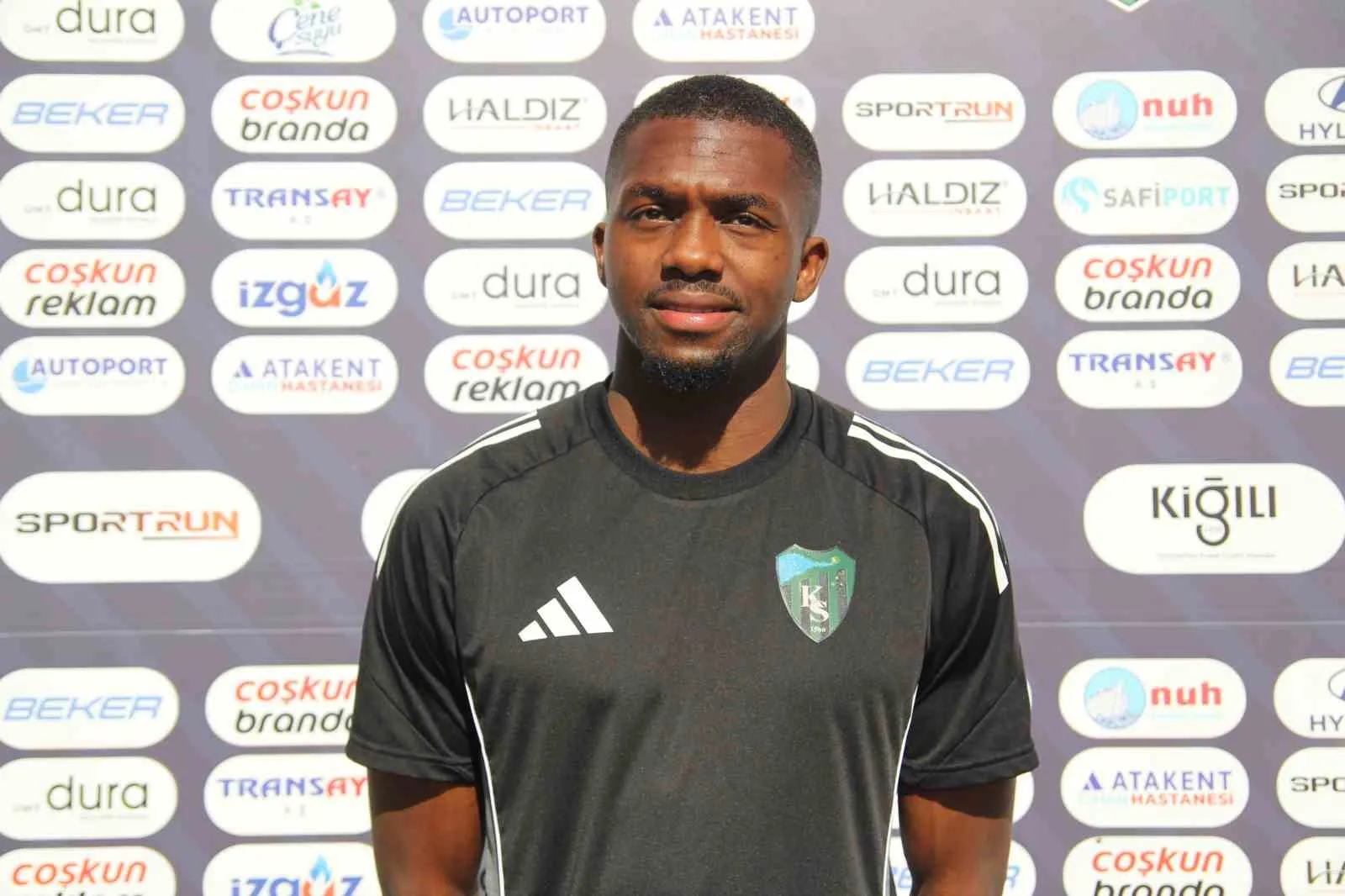 Süper Lig’de cumartesi günü Alanyaspor’u konuk etmeye hazırlanan Kocaelispor bir