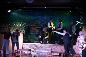 İnegöl Belediyesi Şehir Tiyatrosunun Mayıs ayında ilk kez sahnelediği ve