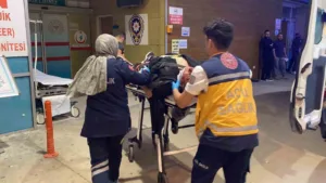 Bursa’nın İnegöl ilçesinde meydana gelen kazada kontrolden çıkan motosiklet devrilerek