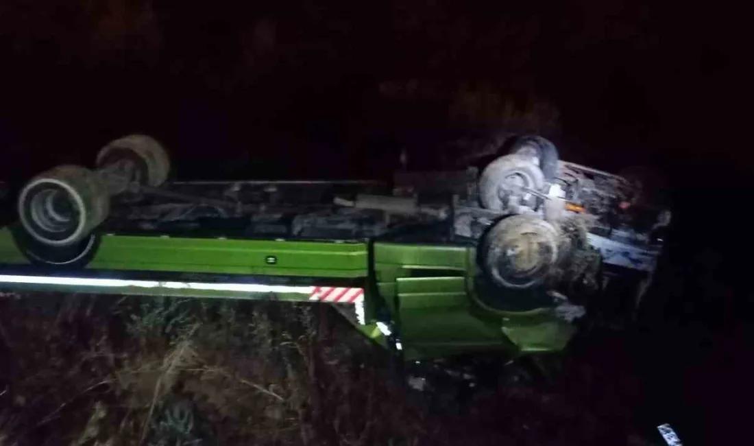 Bolu’nun Yeniçağa ilçesinde araç yüklü oto kurtarıcı, kontrolden çıkarak boş