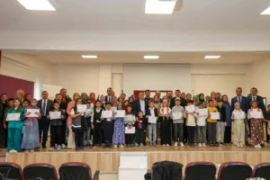 Bilecik’te düzenlenen ‘Lider çocuk tarım kampı’ kapsamında öğrenciler, kooperatifçilik temalı