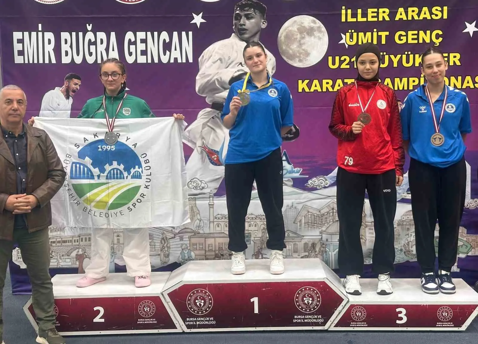 Körfez Gençlerbirliği Spor Kulübü, Bursa’da düzenlenen karate şampiyonasından 1’i gümüş,