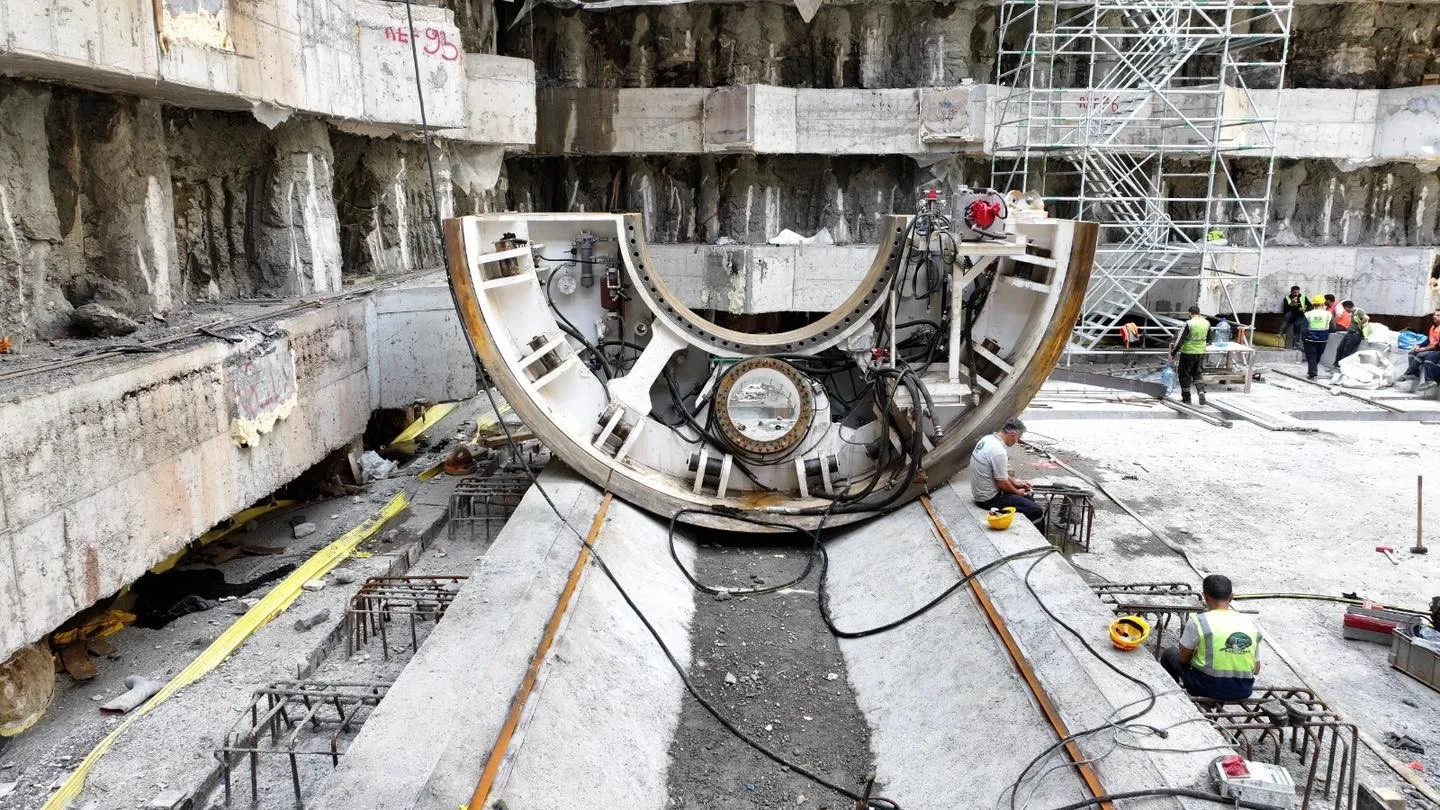 Kocaeli Büyükşehir Belediyesi ile Ulaştırma ve Altyapı Bakanlığı işbirliğinde yapımı