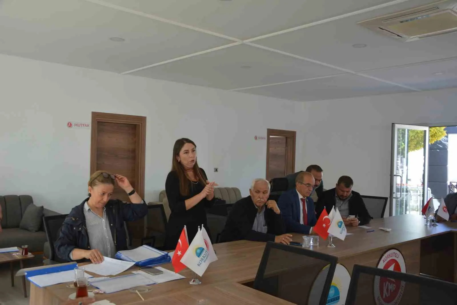 Antalya’nın Korkuteli ilçesinde şap hastalığına karşı hayvan giriş ve çıkışları