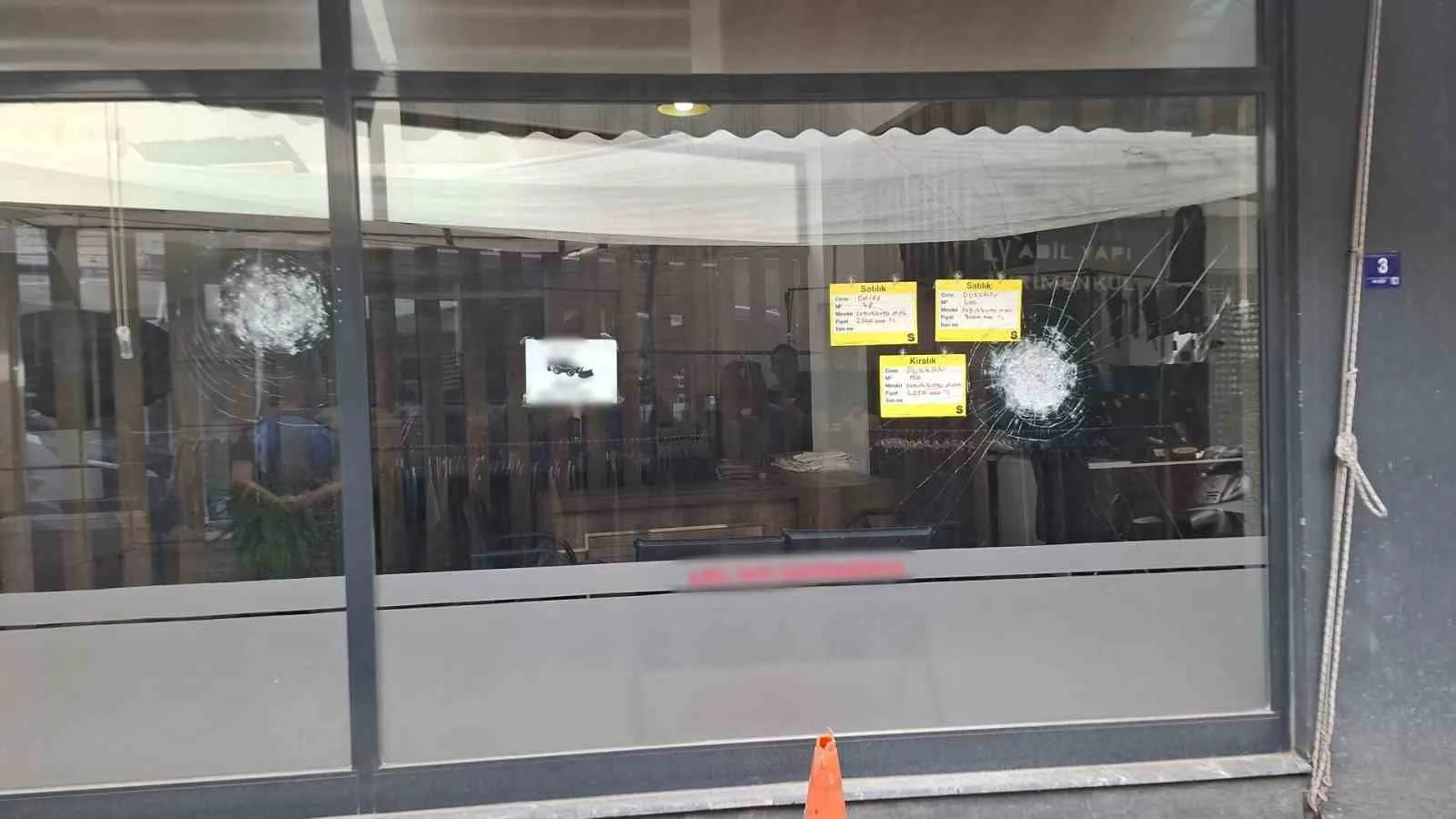 Aydın’ın Köşk ilçesinde bir müteahhitlik firmasına ait iş yeri, kimliği