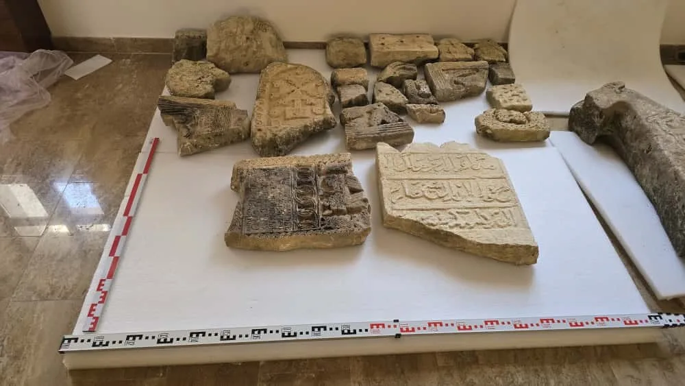 Tunceli’nin Mazgirt ilçesi İbimahmut köy çevresinde dağınık halde bulunan ve