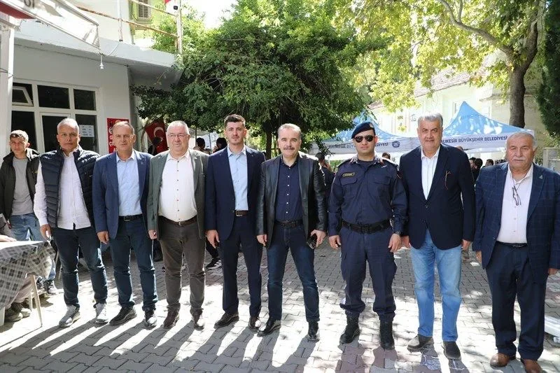 Balıkesir’in Edremit Kaymakamı Ahmet Odabaş, ilçedeki sosyal dayanışmayı pekiştiren geleneksel