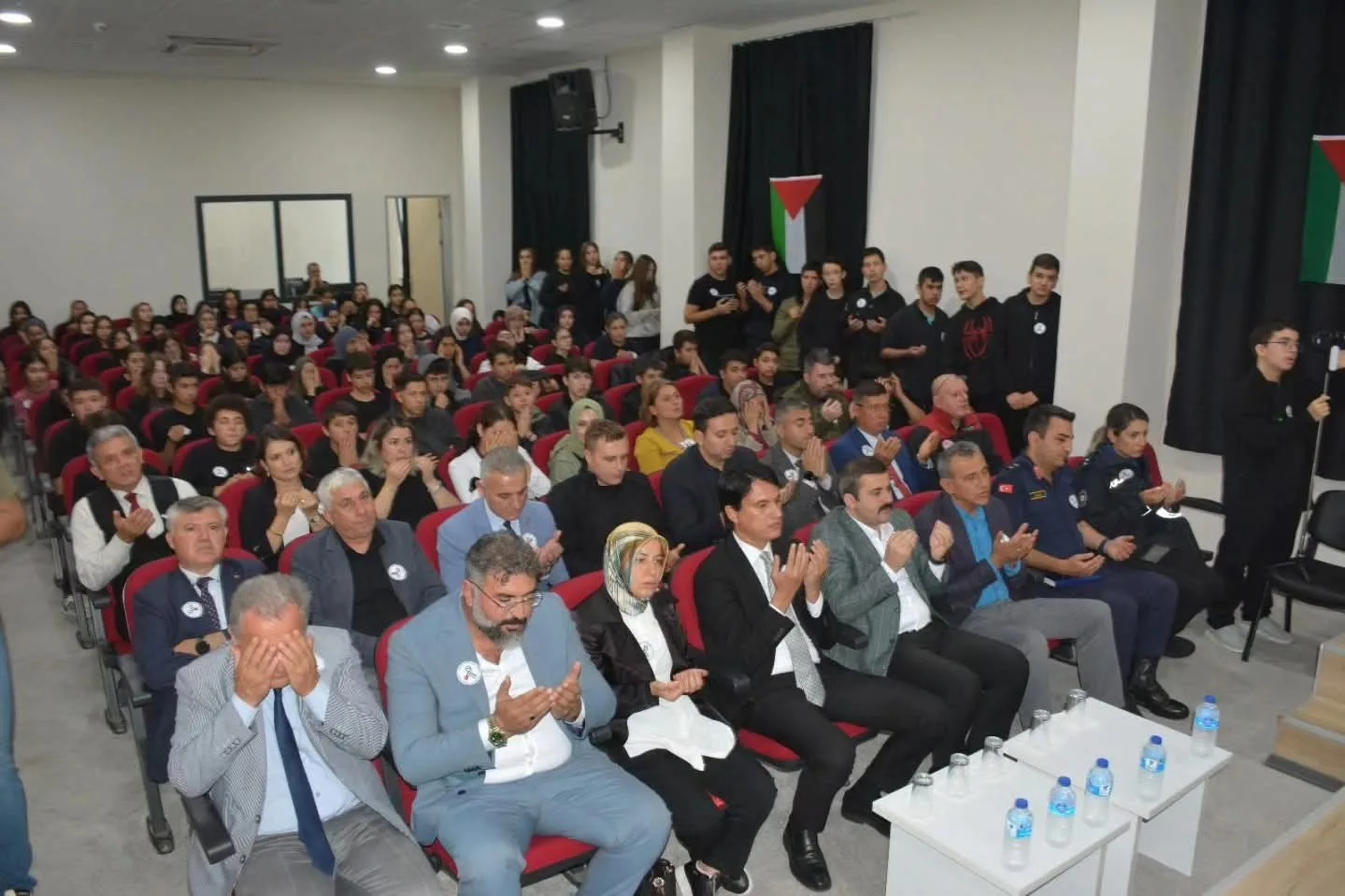 Millî Eğitim Bakanlığı’nın çağrısıyla, tüm Türkiye’de olduğu gibi Köyceğiz genelindeki