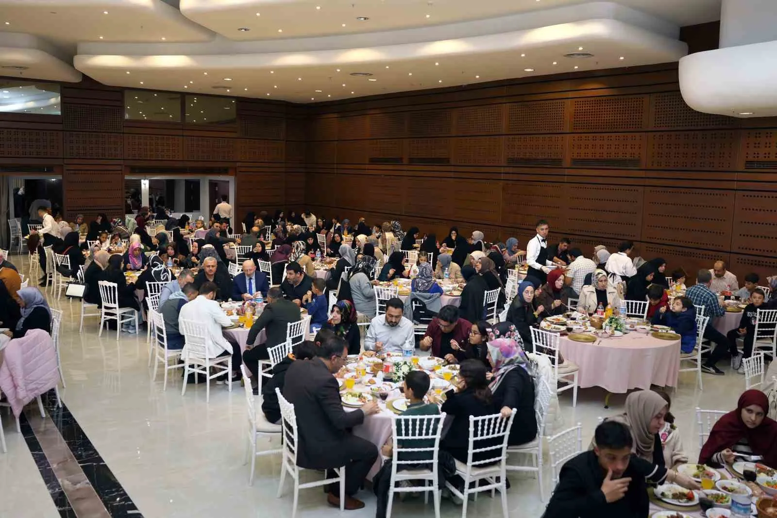 Küçükçekmece Belediyesi tarafından Camiler ve Din Görevlileri Haftası dolayısıyla ilçede