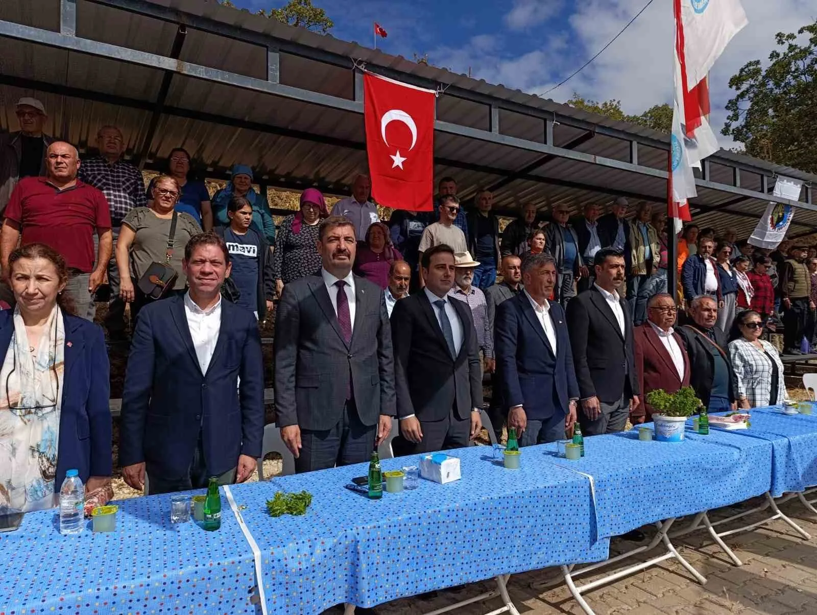 Manisa’nın Kula ilçesine bağlı Kenger Mahallesi’nde geleneksel hale gelen Selvili