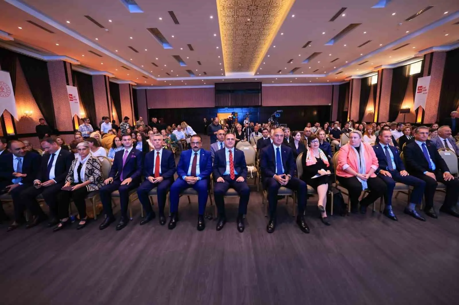 Bodrum’da düzenlenen ICOM Kırmızı Liste Risk Altındaki Kültür Varlıkları Türkiye