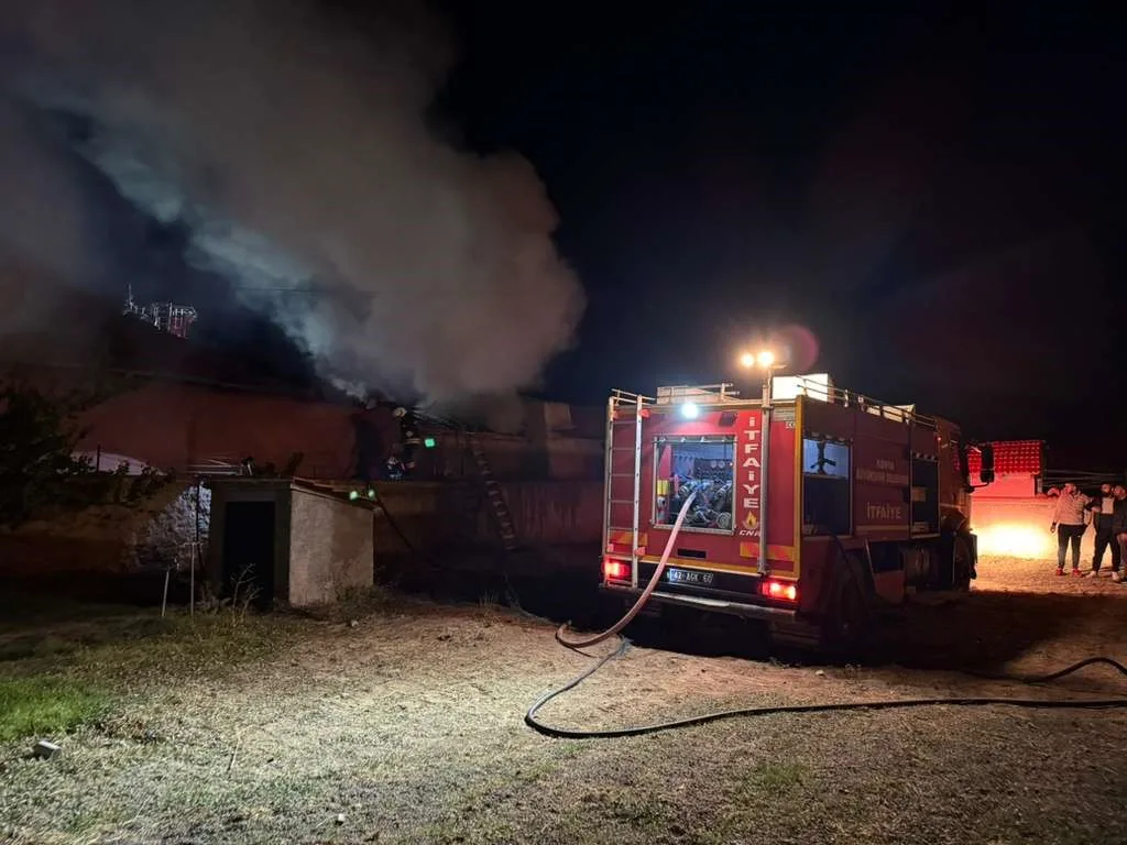 Konya’nın Kulu ilçesinde müstakil bir evin kalorifer dairesinde çıkan yangın
