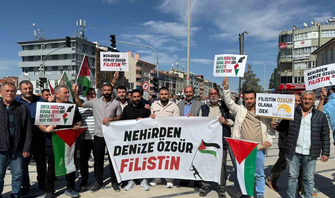 Konya’nın Kulu ilçesinde, Gazze’ye insani yardım ulaştırmak için yola çıkan