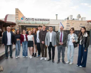 Kuşadası Belediyesi, kentte öğrenim gören üniversite öğrencileri için ücretsiz akşam