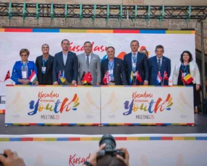 Kuşadası Belediyesi tarafından düzenlenen ‘Kuşadası Uluslararası Kardeş Şehirler Gençlik Toplantısı’