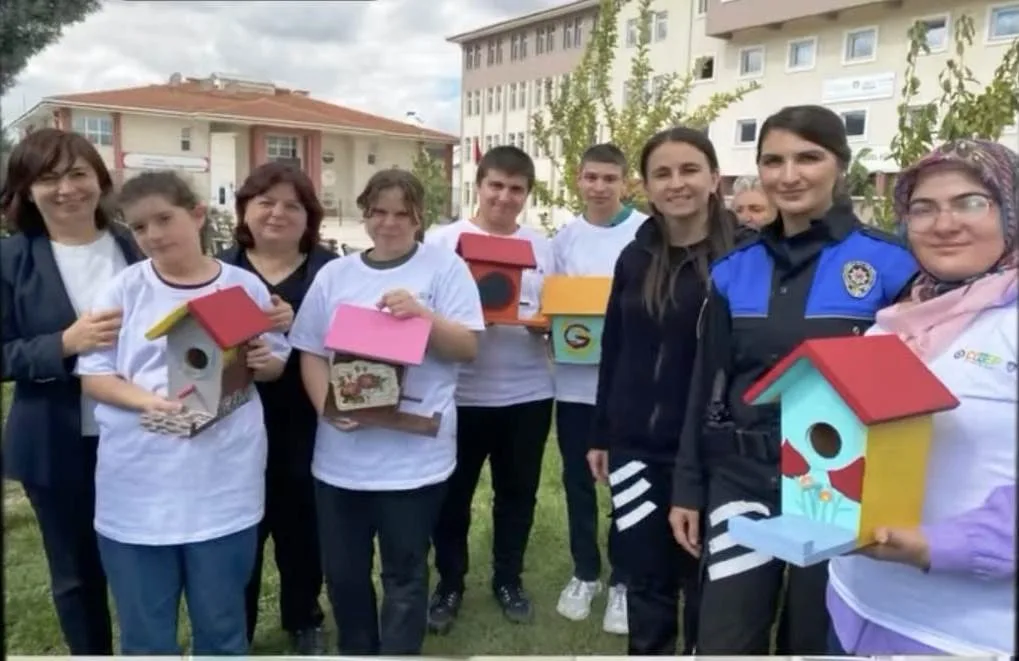 Kütahya İl Emniyet Müdürlüğünce ÇOGEP-2025 “Dumlupınar’da Parlayan Yıldızlar” projesi çerçevesinde