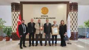 Kütahya İl Milli Eğitim Müdürlüğüne, Türk Kızılay Derneği tarafından, kan