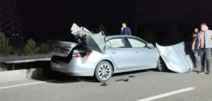 Kütahya’da otomobil ile kamyonun çarpışması sonucu meydana gelen trafik kazasında