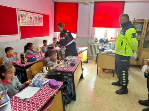 Kütahya İl Jandarma Komutanlığı tarafından “Güvenli Okul Güvenli Gelecek” projesi