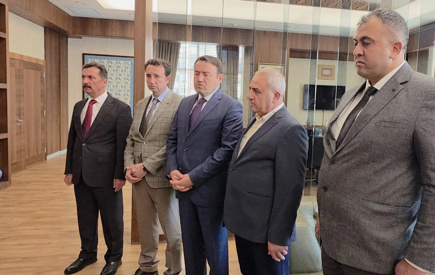 Kütahya Valisi Musa Işın, sahte altın üretimine kesinlikle izin verilmeyeceğini,