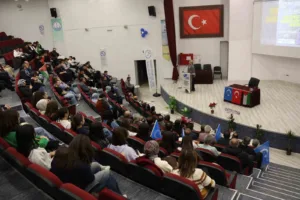 Kütahya Aysel-Selahattin Erkasap Sosyal Bilimler Lisesinde, “Tarihi Tecrübe Işığında Bağımsız