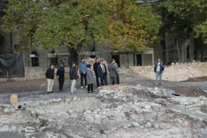 Kütahya Valisi Musa Işın, Yakup Çelebi İmaret Külliyesi’nde devam eden