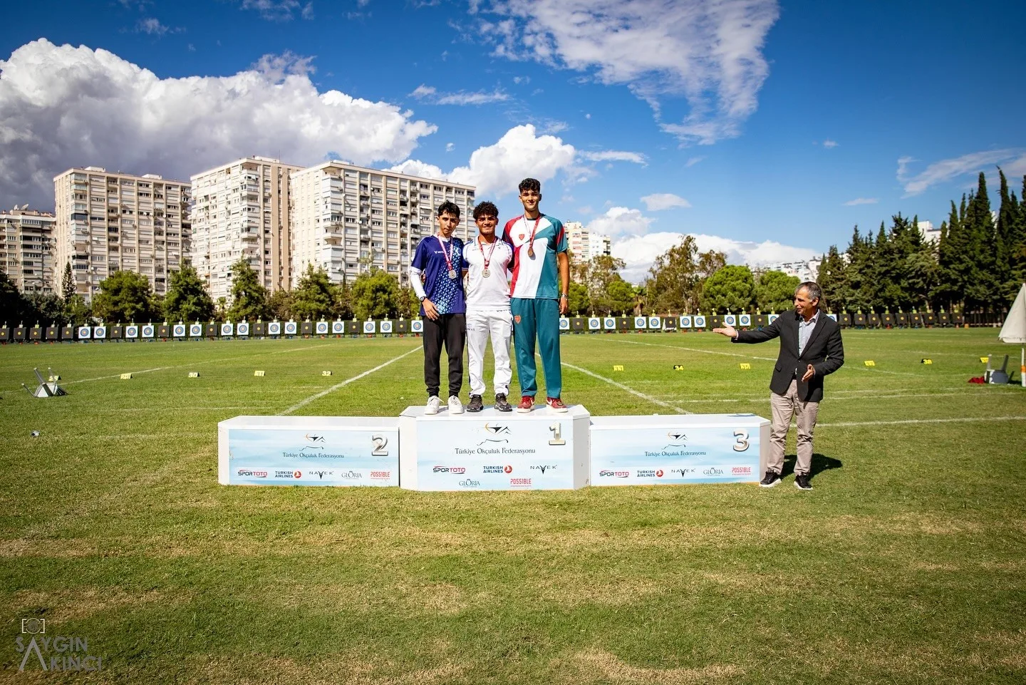 Kayserili okçu Kutay Tek; 2025 Açık Hava Türkiye Şampiyonası’nda bir