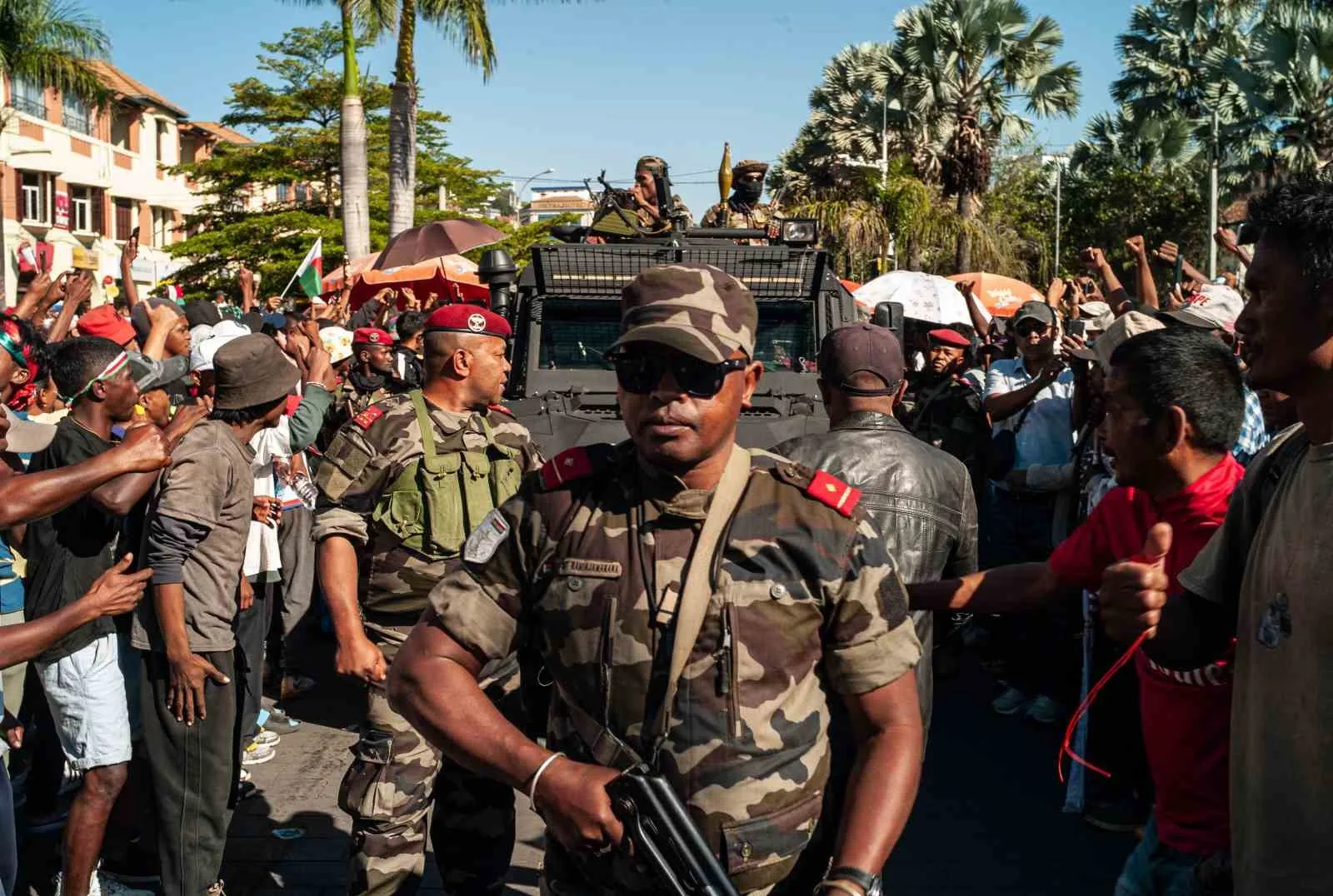 Madagaskar Yüksek Anayasa Mahkemesi, Devlet Başkanı Andry Rajoelina’nın ülkeyi terk