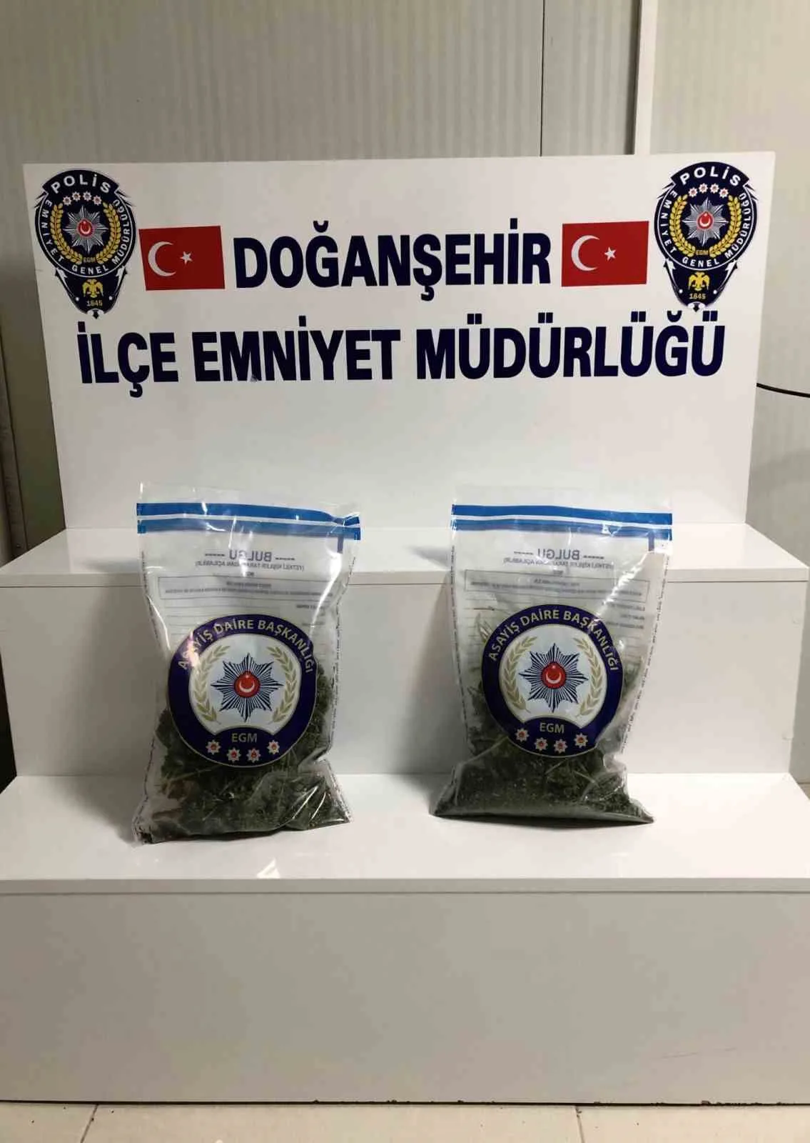 Malatya’nın Doğanşehir ilçesinde polis ekiplerince düzenlenen uyuşturucu operasyonunda 752 gram