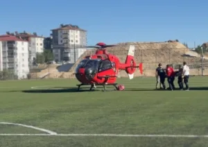 Malatya’nın Darende ilçesinde 77 yaşındaki hasta, ani göğüs ağrısı şikayetiyle