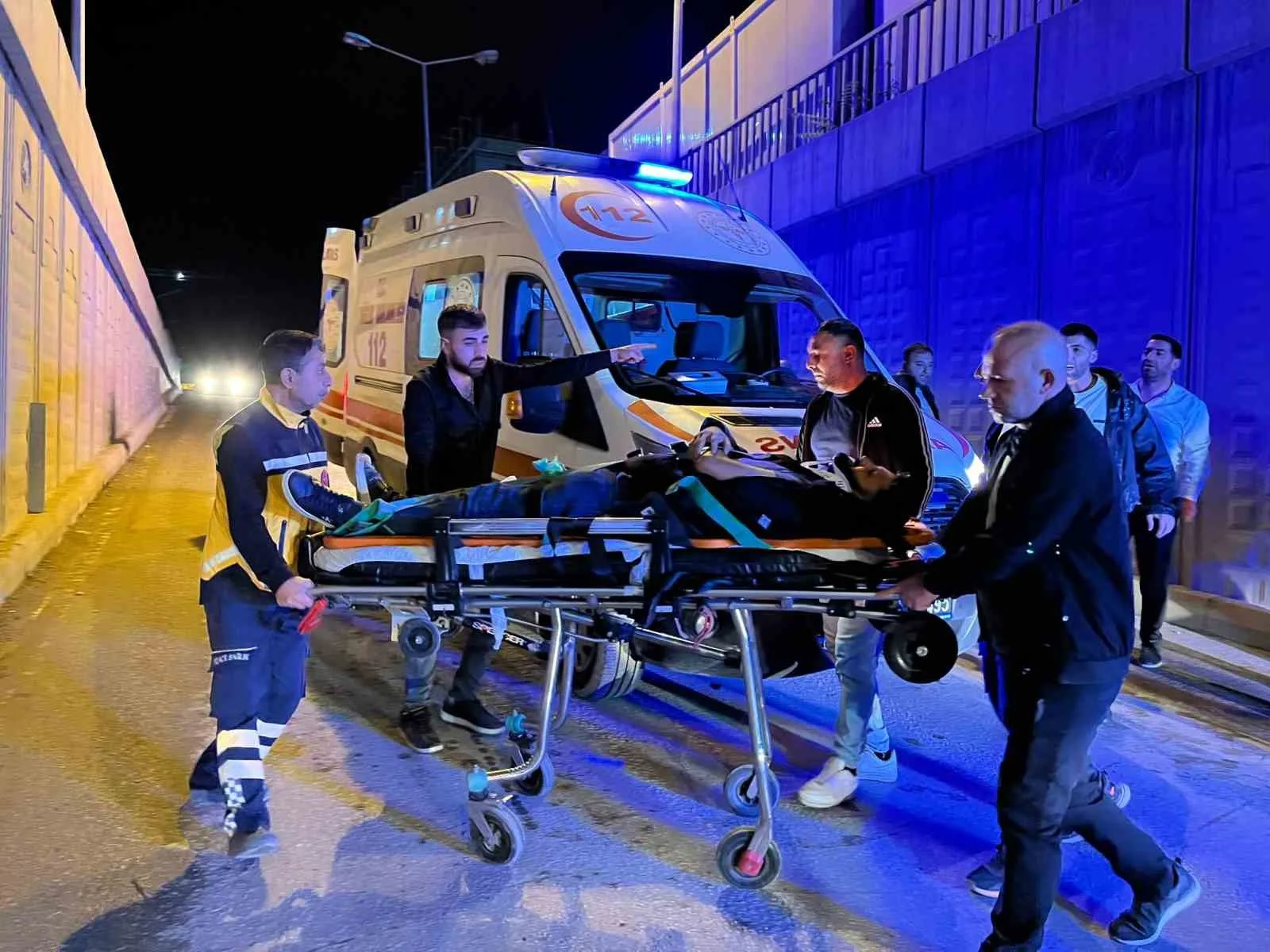 Malatya’da sürücüsünün kontrolünde çıkan motosiklet devrildi. Kazada, 2 kişi yaralandı.