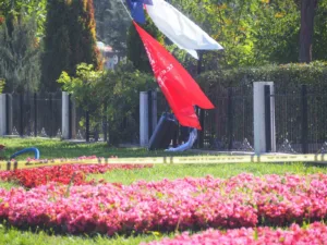 Malatya’da Kongre ve Kültür Merkezi önünde bırakılan şüpheli bir bavul,