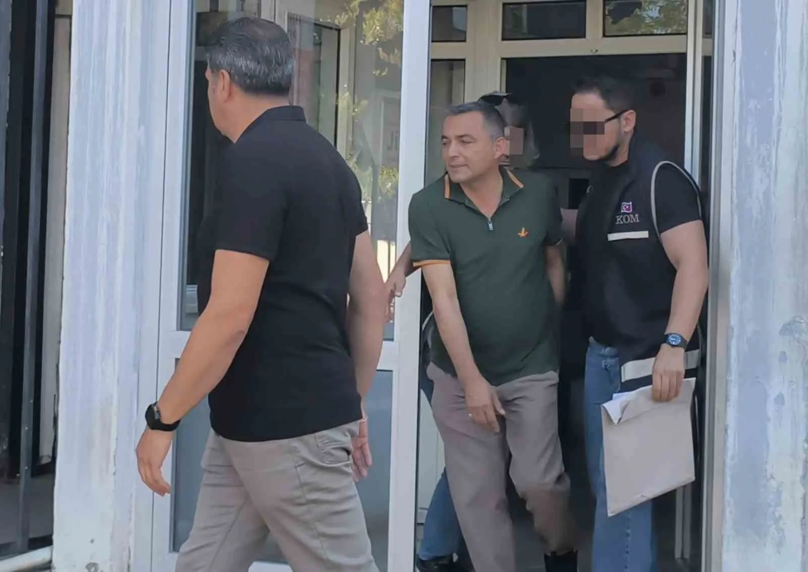 Manavgat Belediyesi’ndeki yolsuzluk ve rüşvet soruşturması kapsamında tutuklanarak İçişleri Bakanlığı
