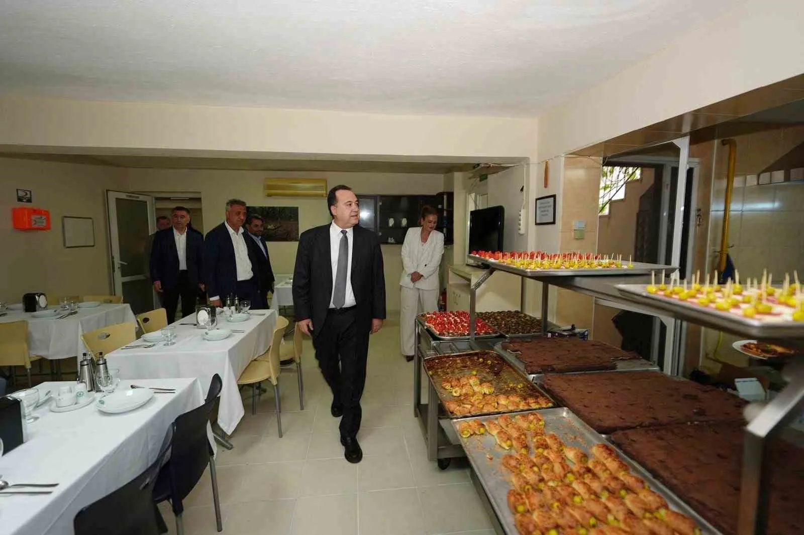 Manisa Büyükşehir Belediyesinin kız üniversite öğrencilerine yönelik hayata geçirdiği ilk