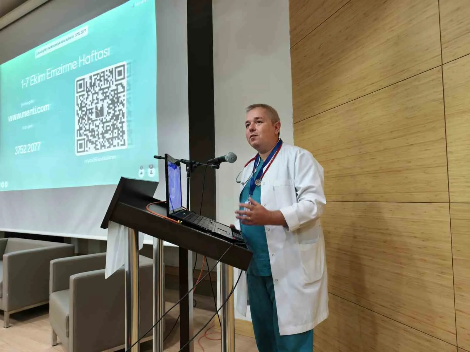 Emzirme Haftası Etkinlikleri kapsamında Manisa Merkezefendi Devlet Hastanesinde emzirme atölyesi