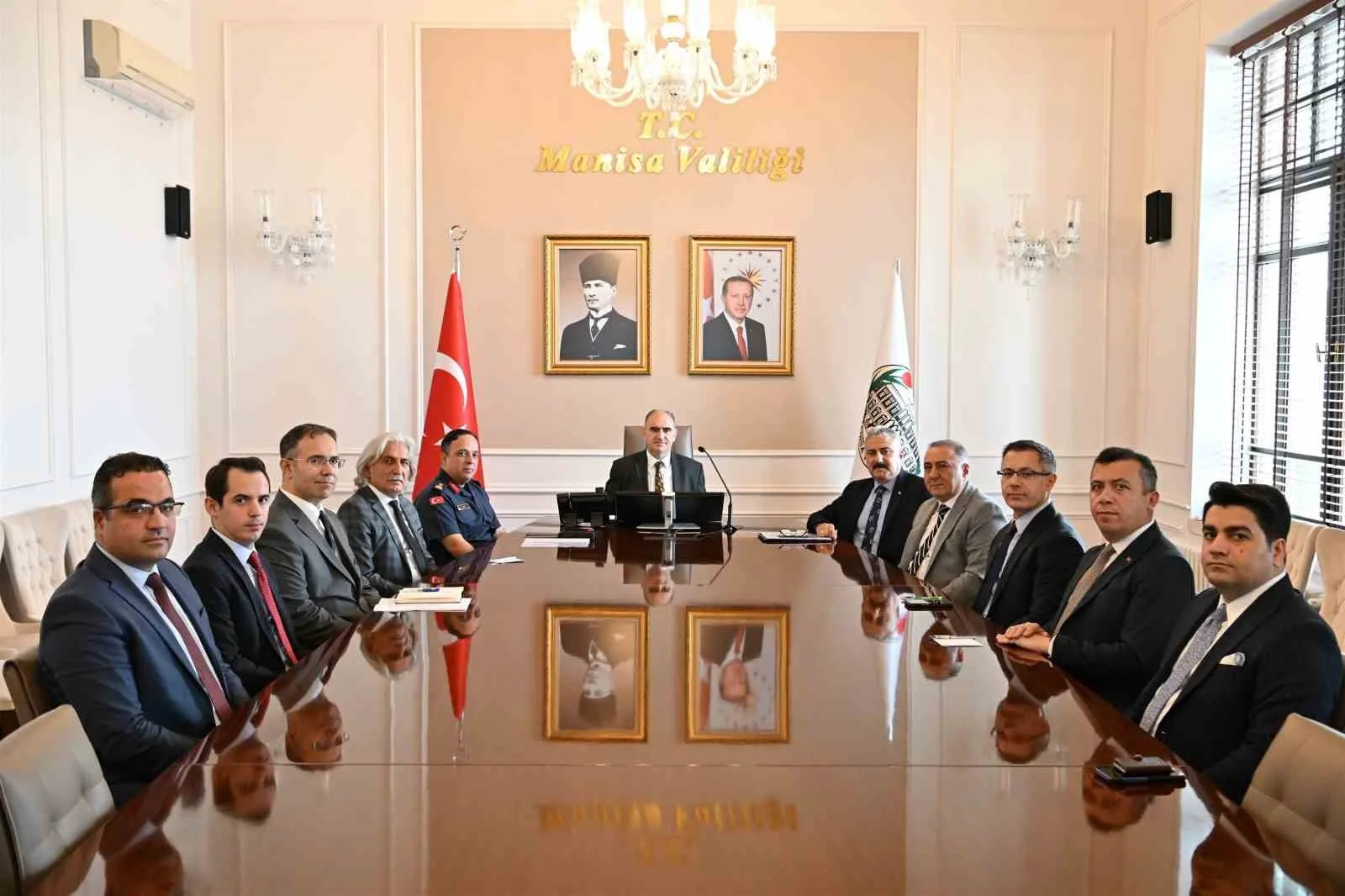 Manisa Valisi Vahdettin Özkan başkanlığında gerçekleştirilen toplantıda eylül ayında yaşanan