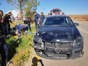Mardin’de otomobil ile motosikletin çarpışması sonucu meydana gelen trafik kazasında