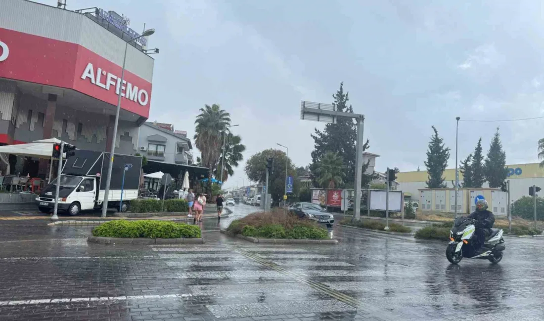 Meteoroloji 4. Bölge Müdürlüğü’nden yapılan sağanak uyarısının ardından Marmaris’te sabahın