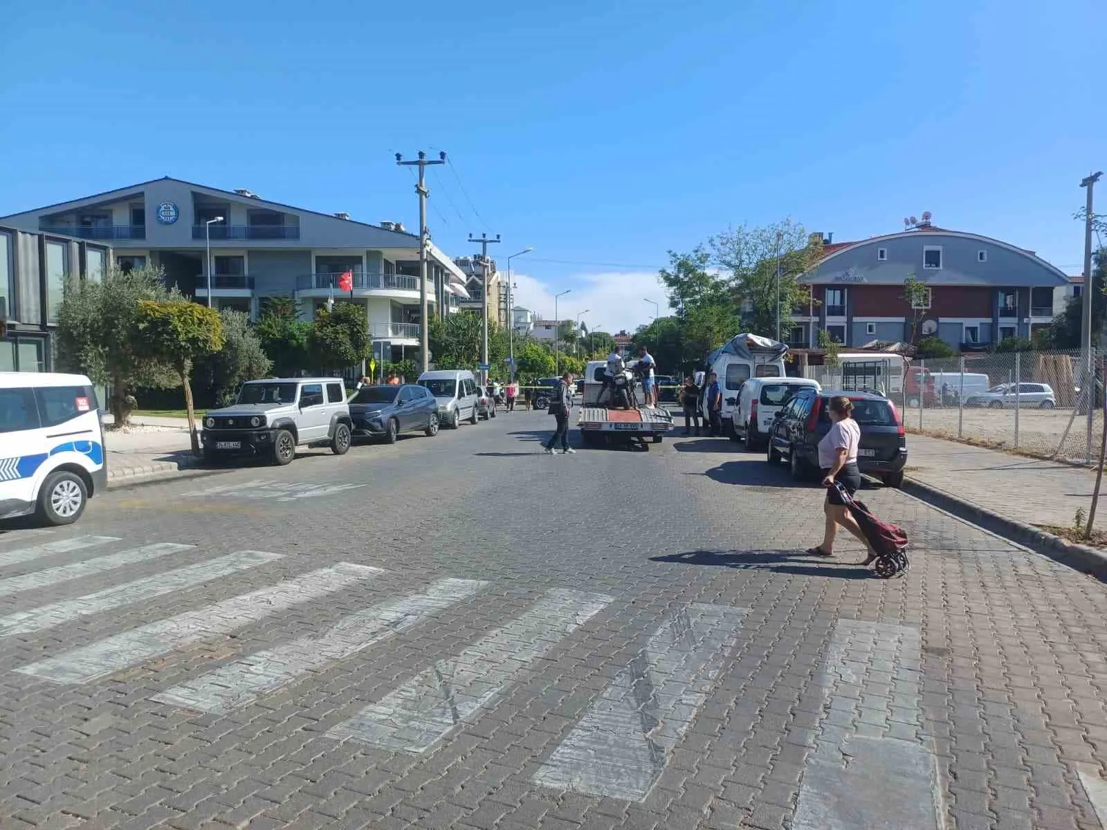 Muğla’nın Marmaris ilçesinde motosikleti ile seyir halinde olan bir şahıs,