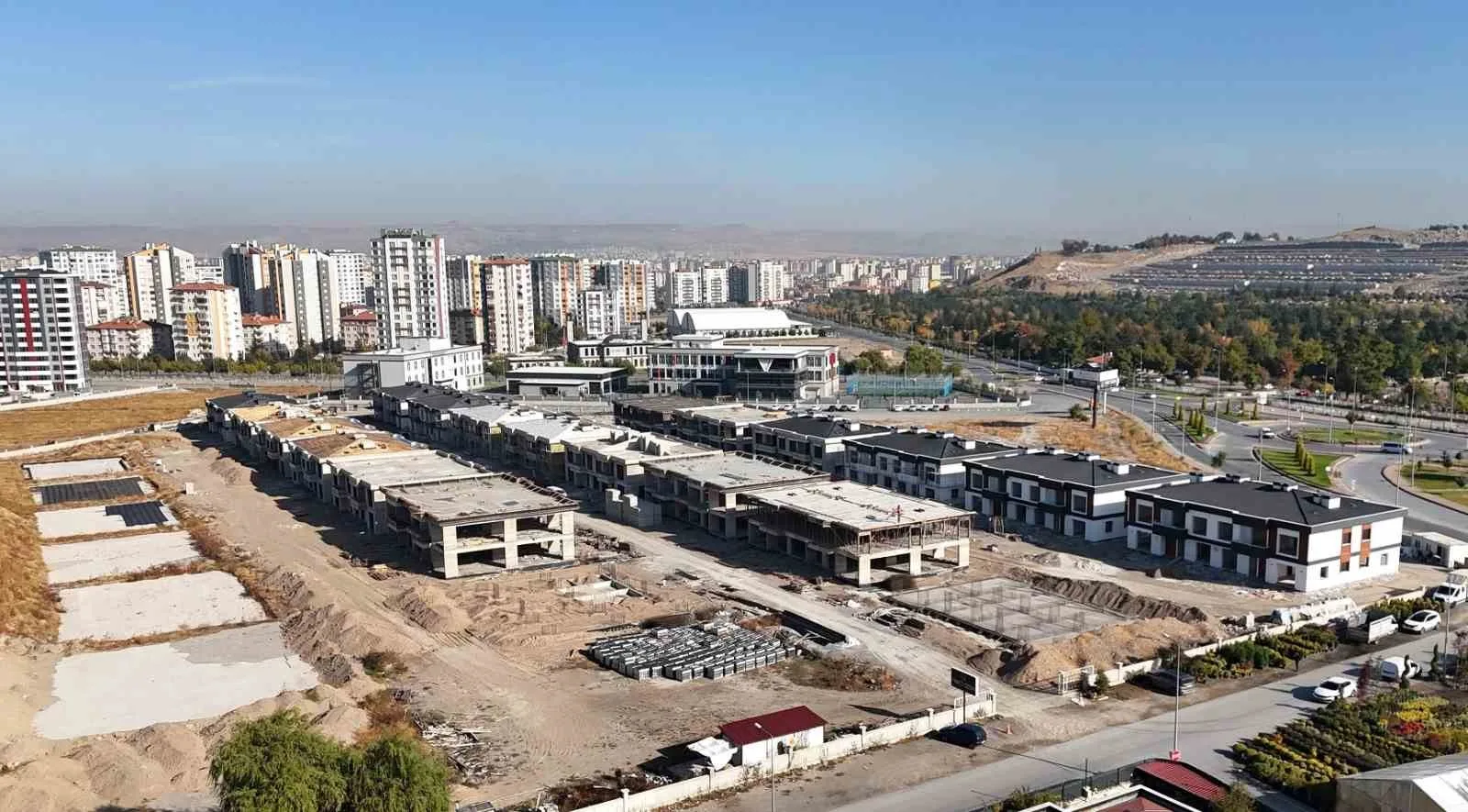 İlçede birbirinden farklı projelerin mimarı olan Melikgazi Belediyesi, Altınoluk Mahallesi’nde