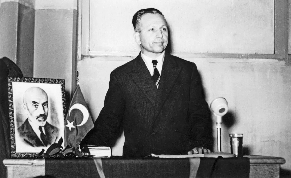 50. vefat yıl dönümünde Nurettin Topçu için Erzurum’da “Uluslararası Bilgi