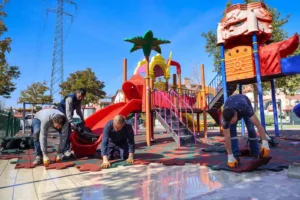 Konya’nın Meram İlçe Belediyesi Park ve Bahçeler Müdürlüğü ekipleri, yaklaşan
