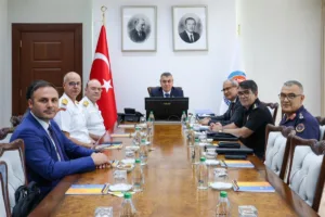 Mersin’de son bir haftada yapılan çalışmalarda, çeşitli suçlardan aranan 775