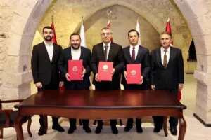 Mersin Valisi Atilla Toros’un himayelerinde, il genelinde dört farklı noktada