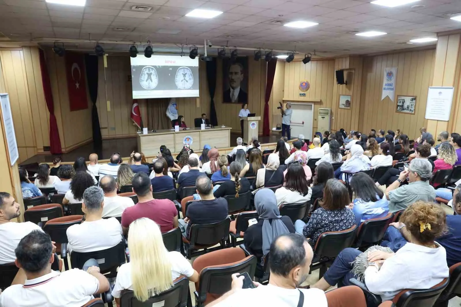 Mersin’in merkez ilçe Akdeniz Belediyesi, 11 Ekim Dünya Kız Çocukları