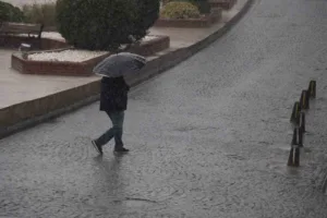 Meteoroloji Bölge Müdürlüğü, Aydın genelinde kısa süreli sağanak ve gök