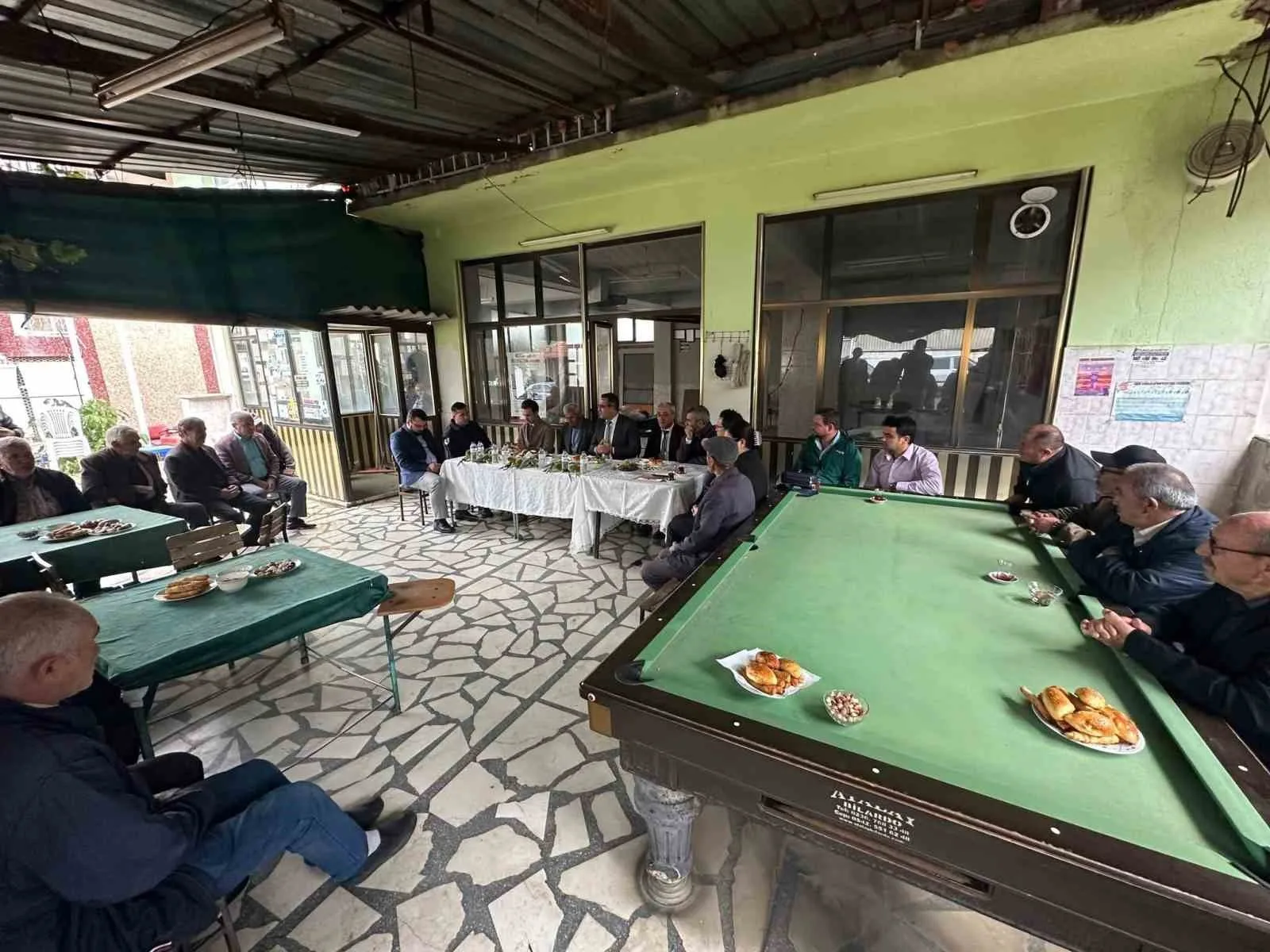 Manisa’nın Sarıgöl Kaymakamı Halil Dalak, yağışlı geçen hava şartlarına rağmen