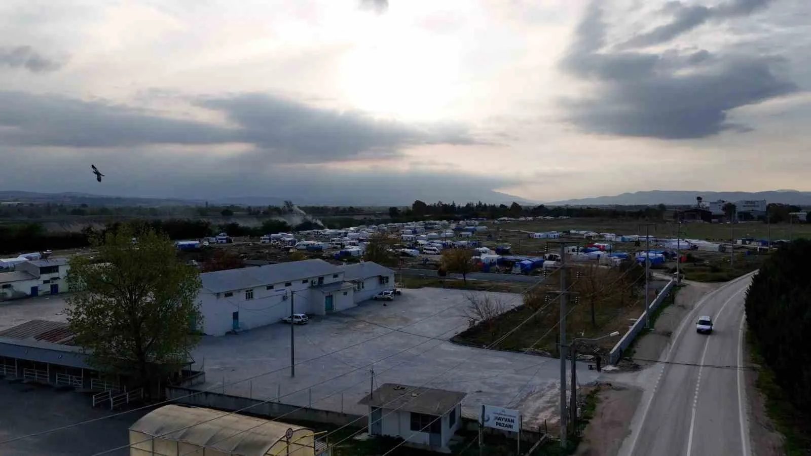 Yenişehir Belediye Başkanı Ercan Özel, belediye bünyesinde hizmet veren mezbahaneyi